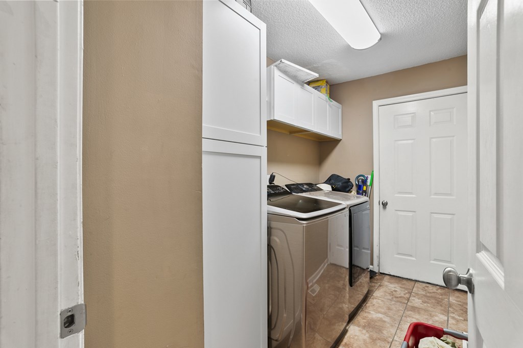 15 Padget Ln