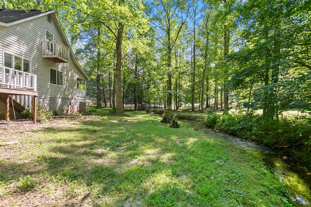 15 Padget Ln
