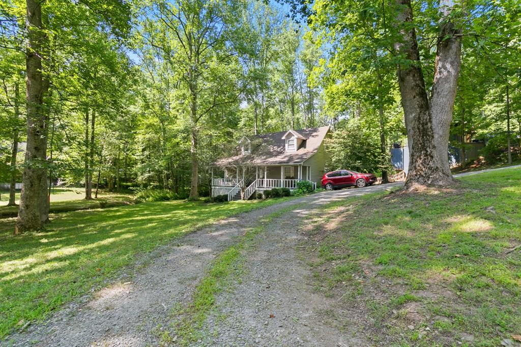 15 Padget Ln