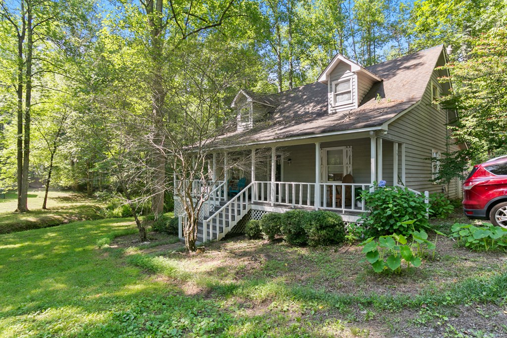 15 Padget Ln