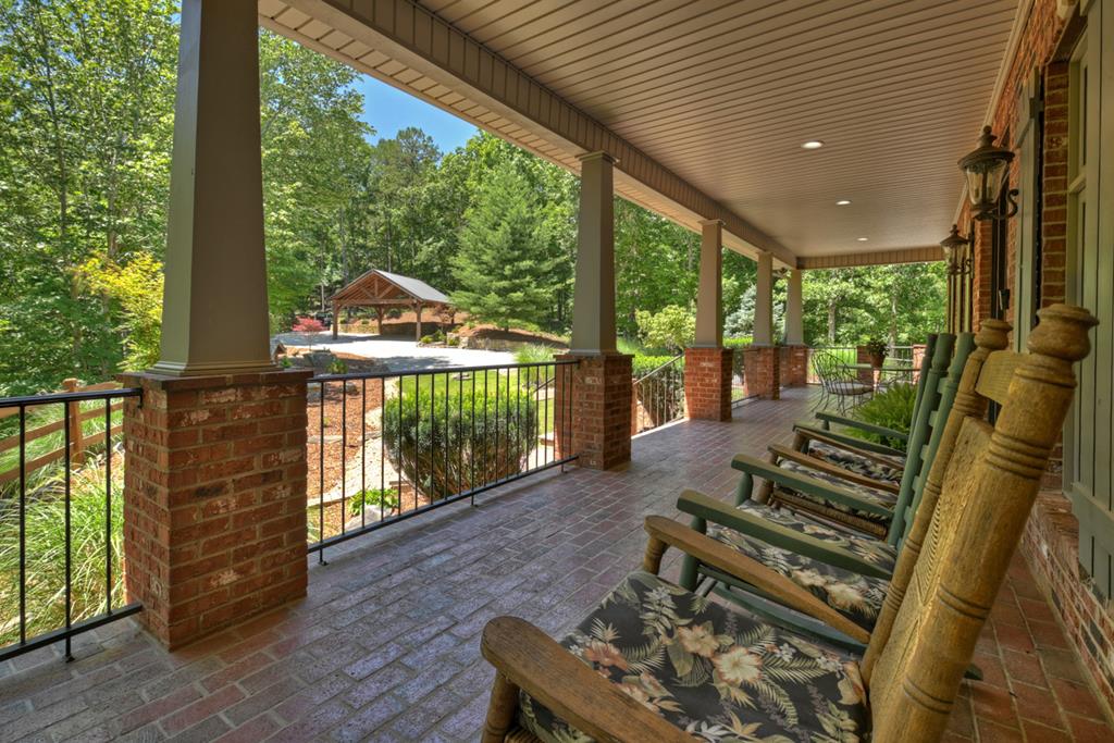100 Waterview Drive