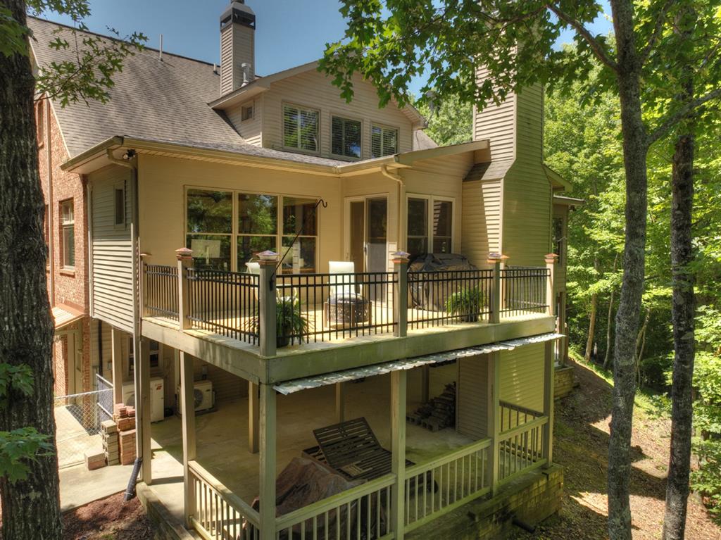 100 Waterview Drive
