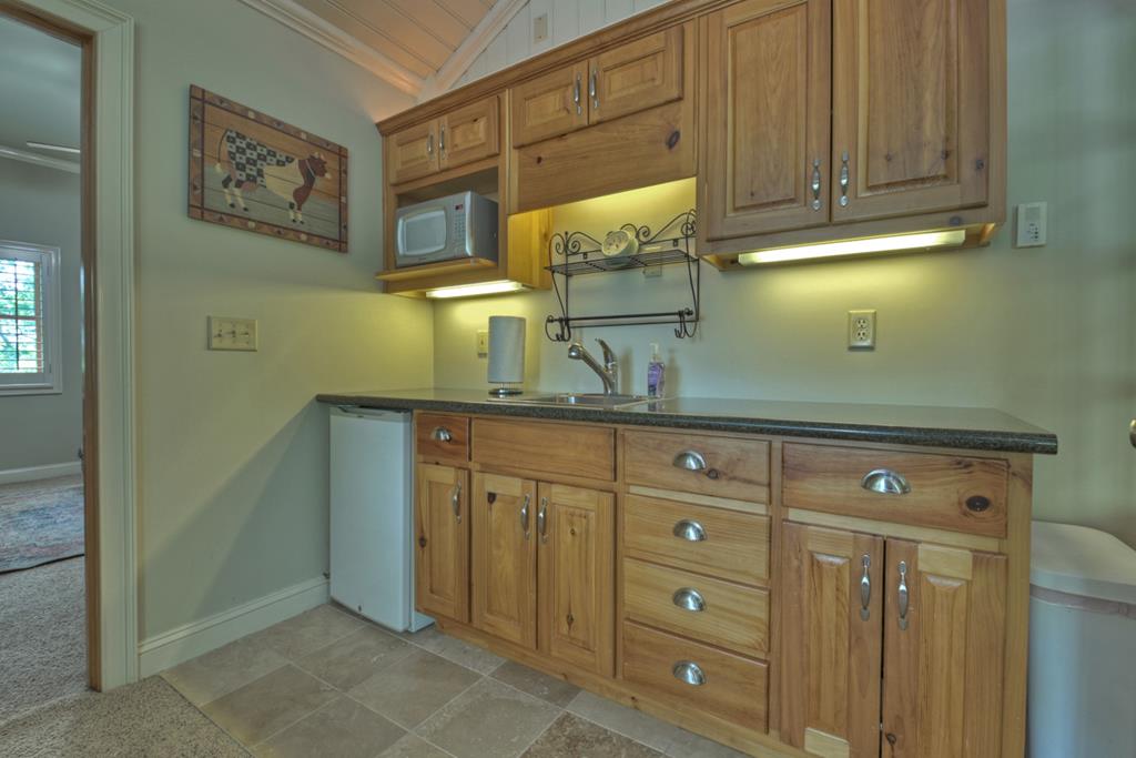 100 Waterview Drive