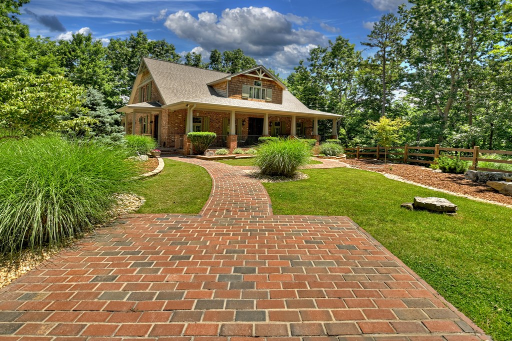 100 Waterview Drive