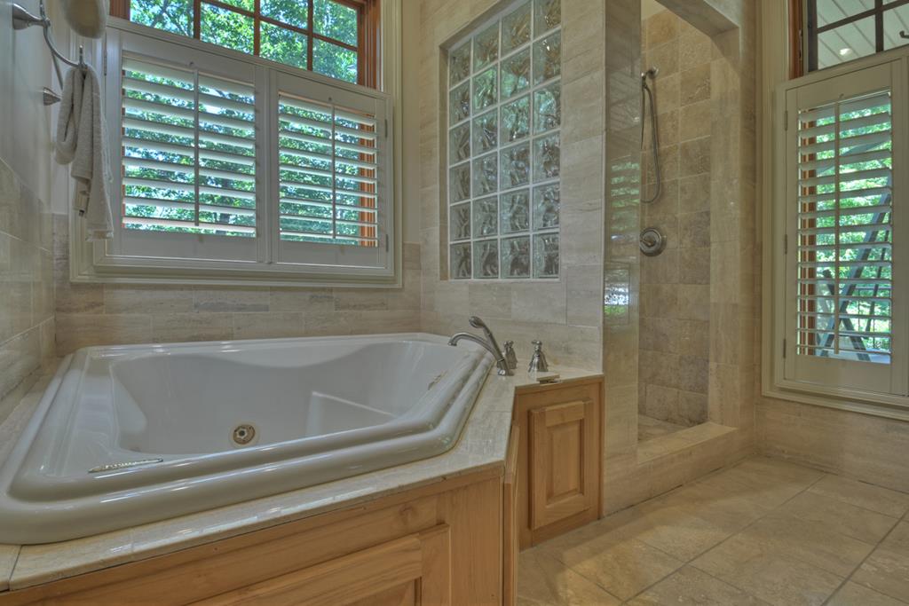100 Waterview Drive