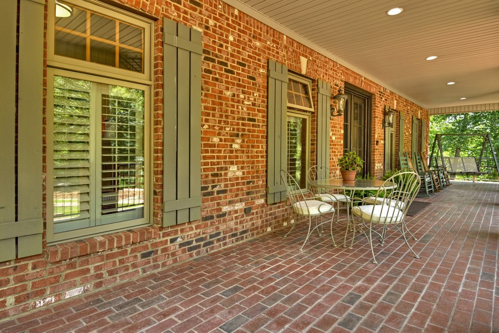 100 Waterview Drive