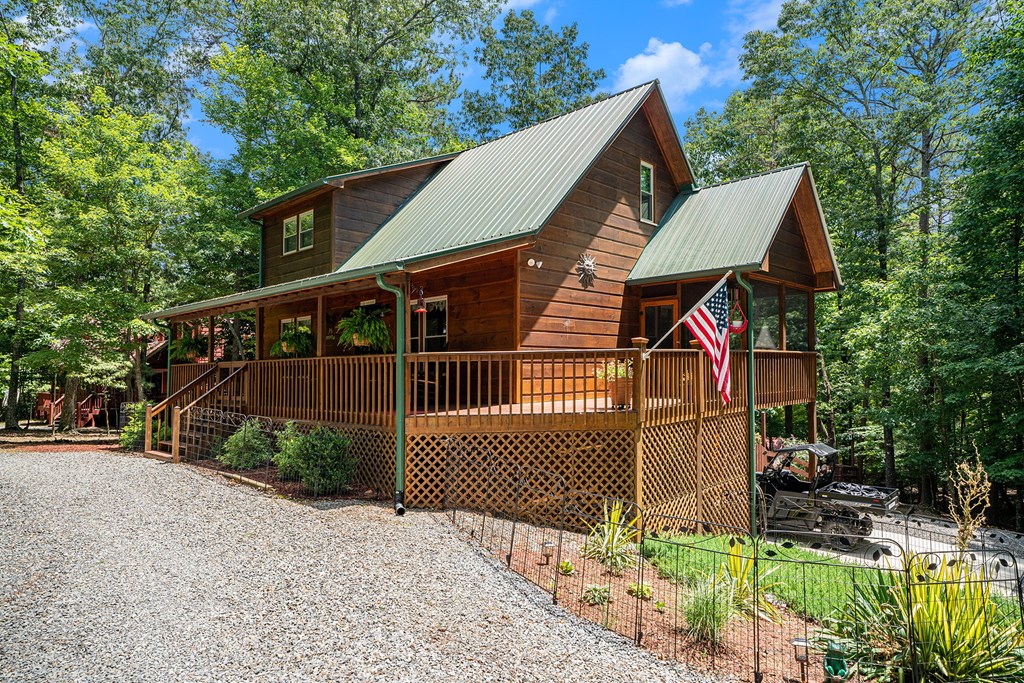 612 Medina Ct