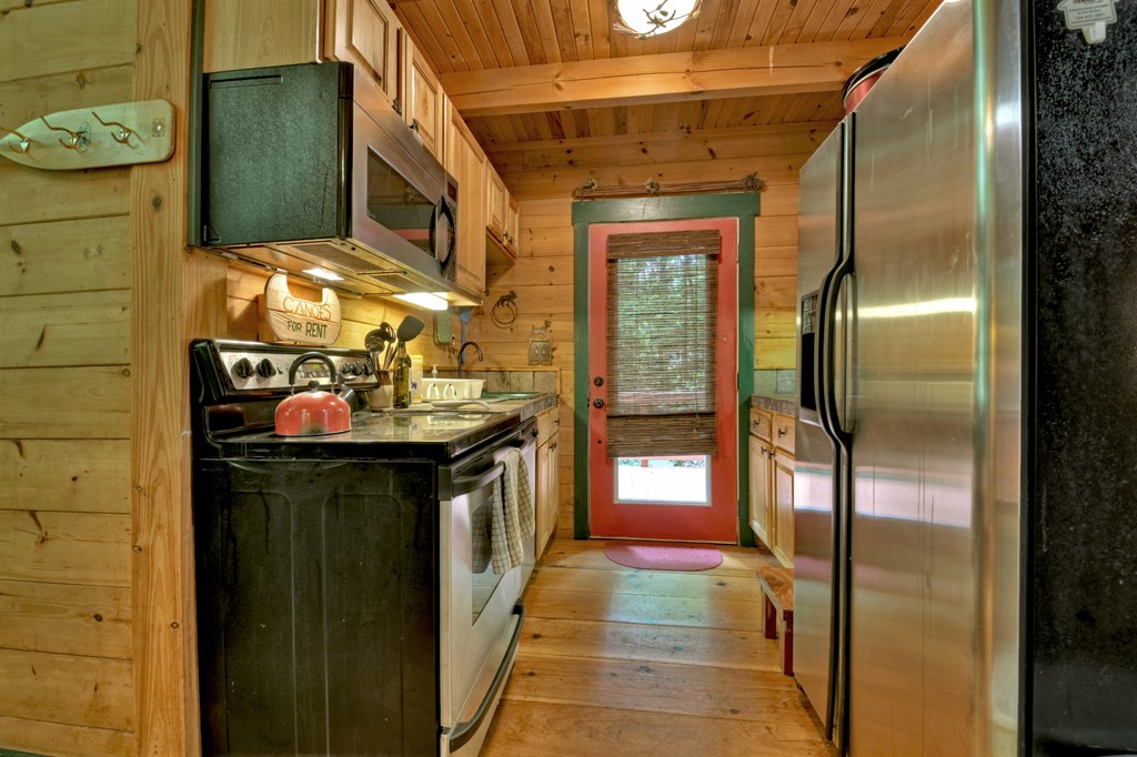 119 Farmstead Rd
