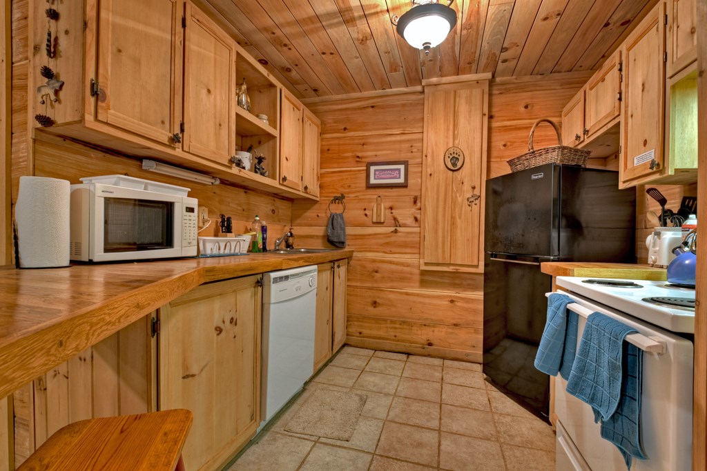 119 Farmstead Rd