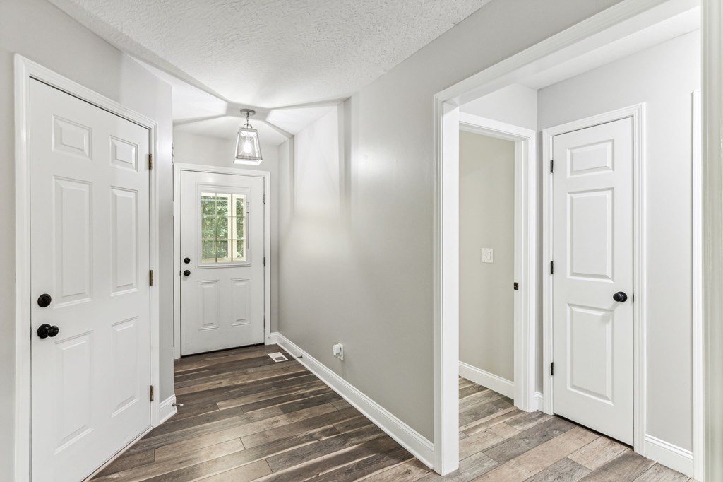 1130 Round Top Road