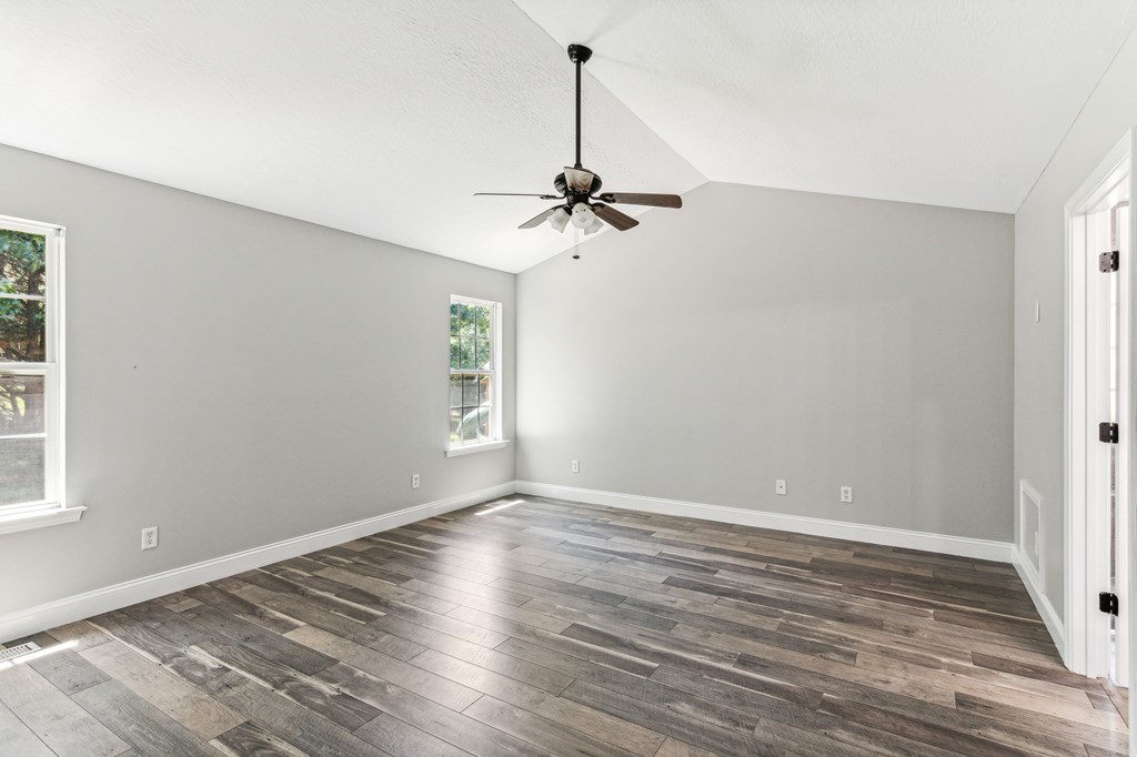 1130 Round Top Road