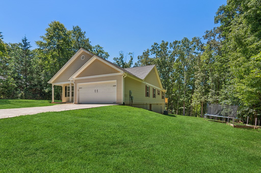 1130 Round Top Road