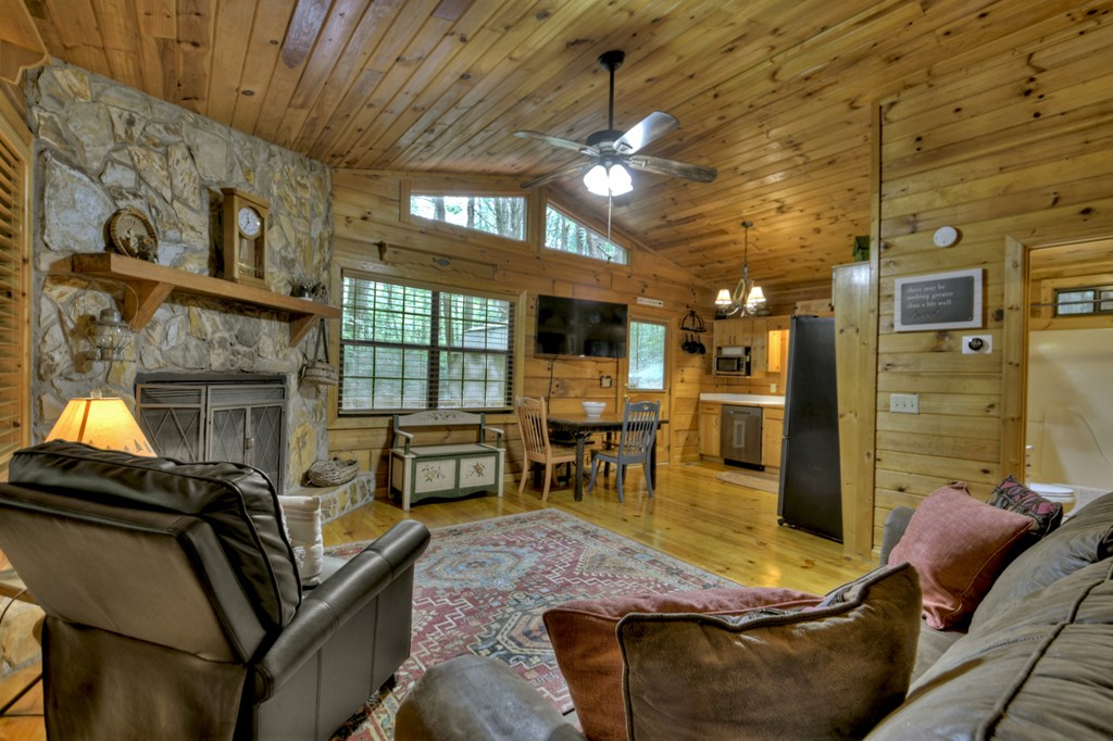 17 Chapman Lake Trail