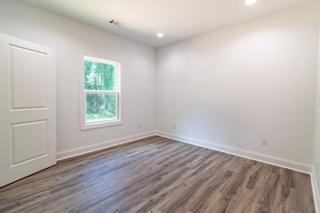 18 Tilly Mill Road