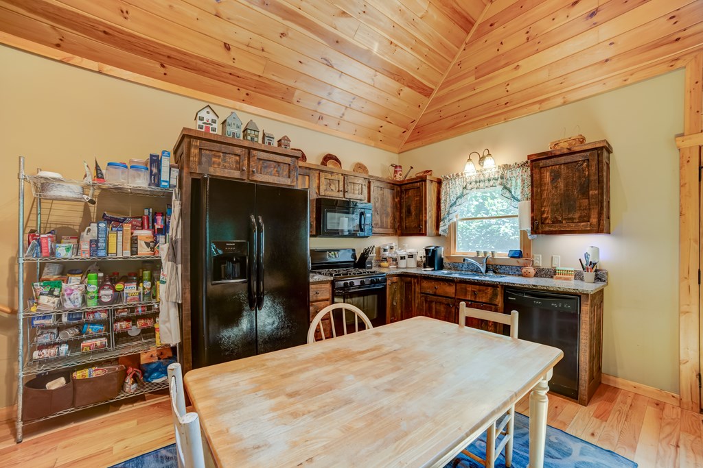 561 Wilderness View