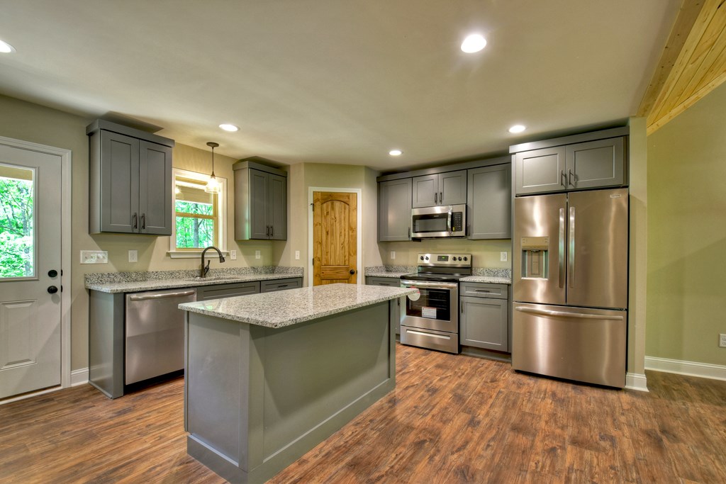 317 Acadia Dr