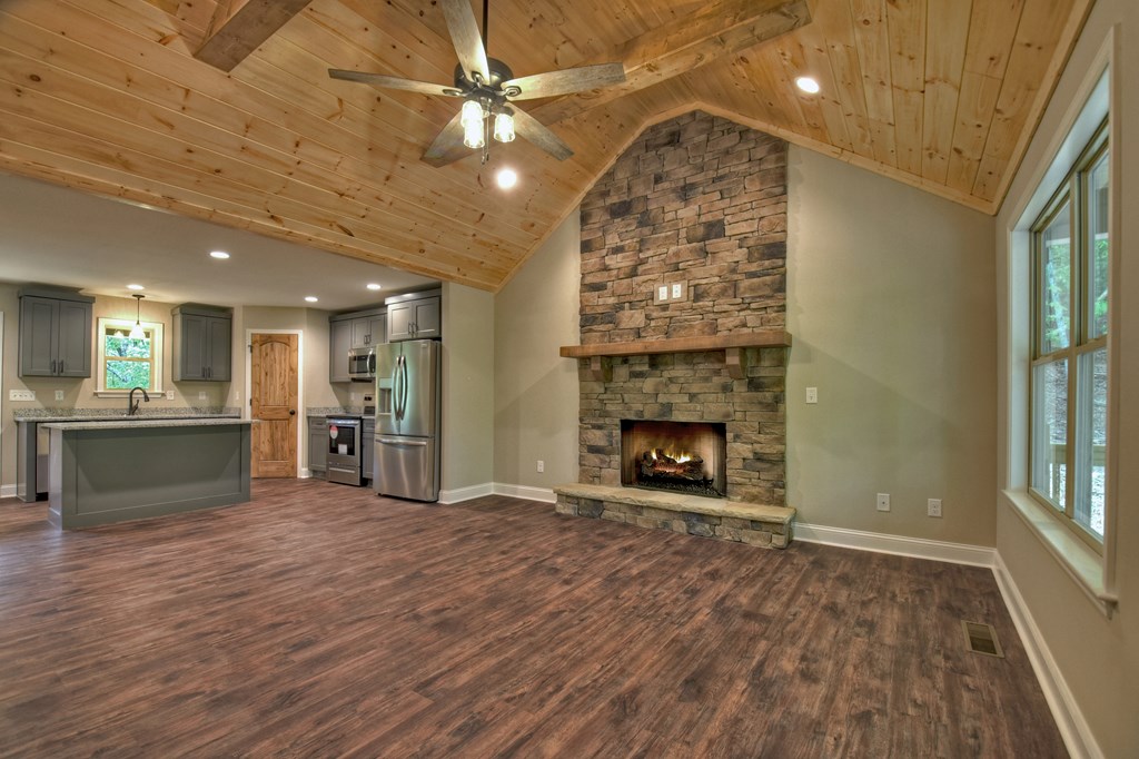 317 Acadia Dr