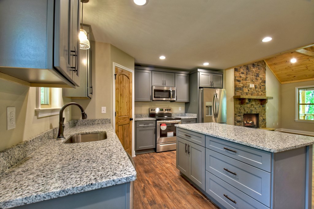 317 Acadia Dr