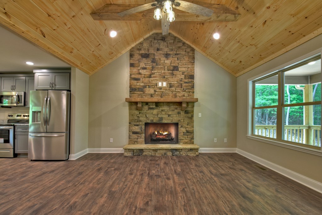 317 Acadia Dr