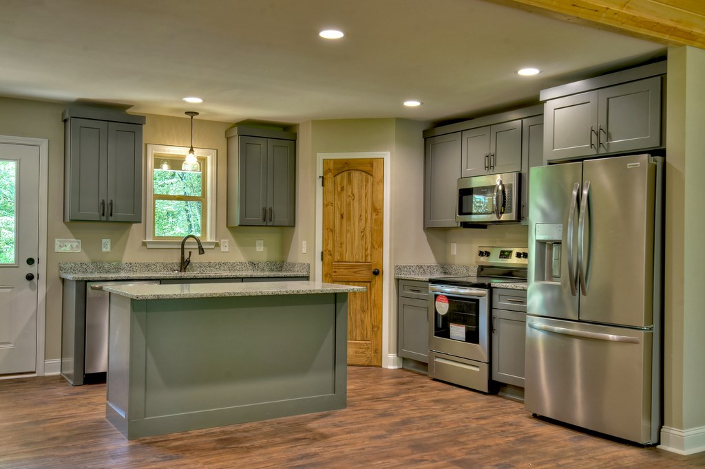 317 Acadia Dr