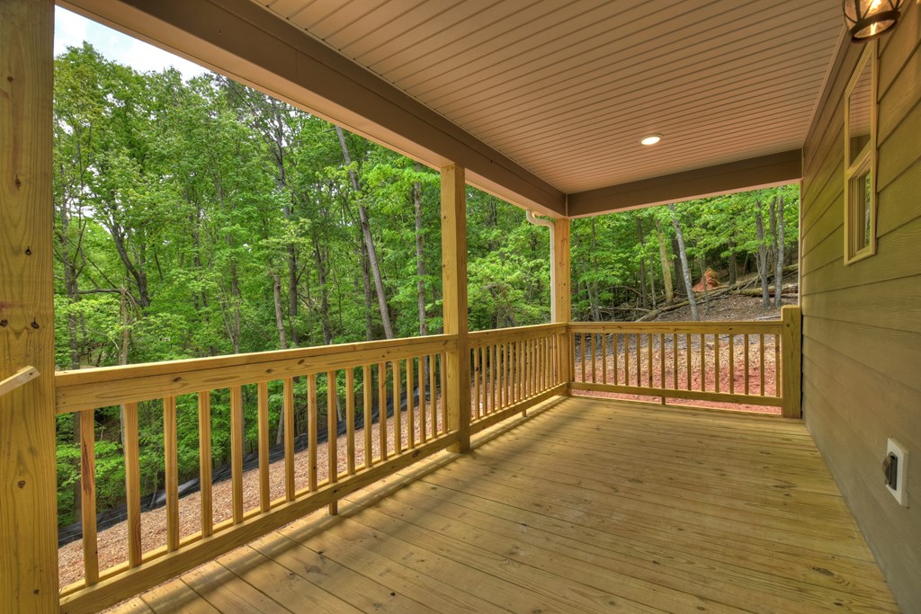 317 Acadia Dr