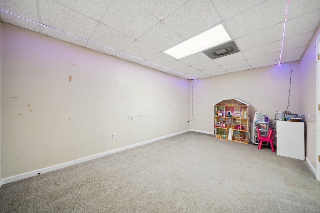 724 Black Knob Church Rd