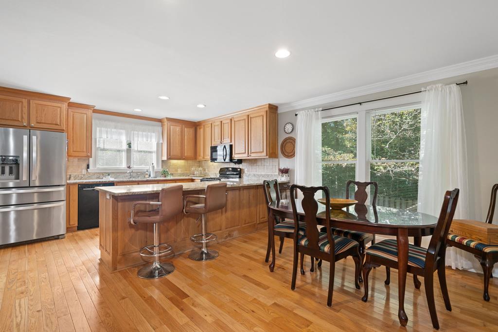 52 Lafayette Drive