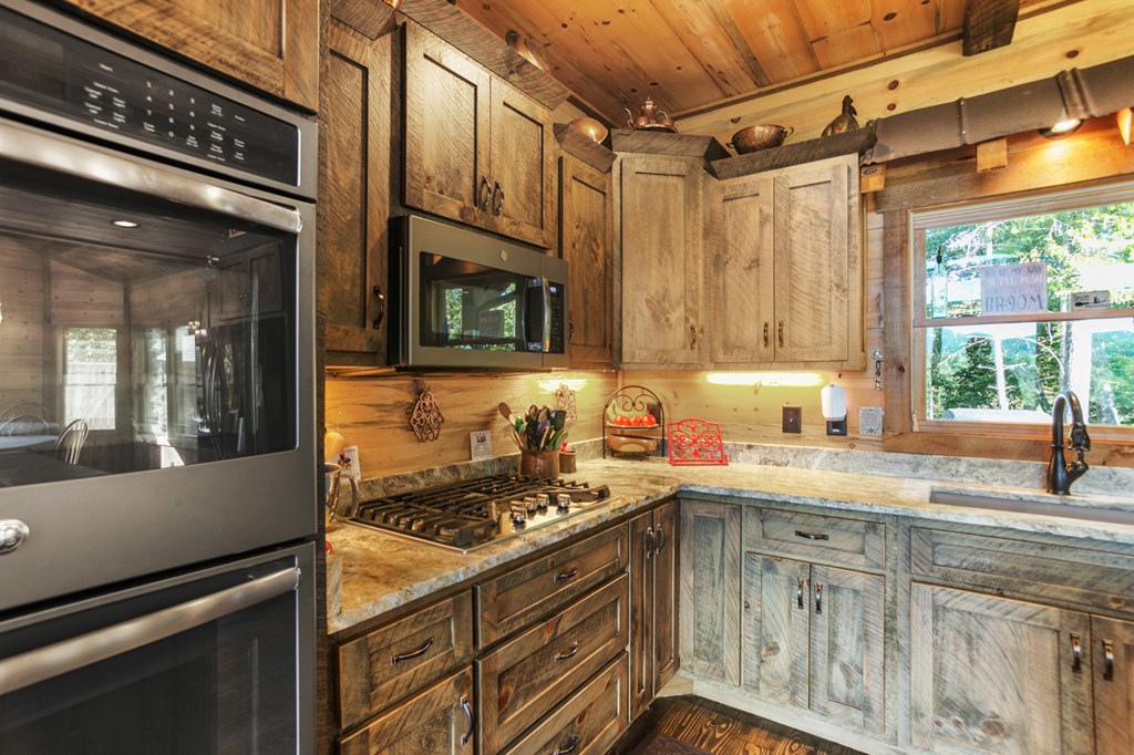 1161 Settlers Ridge Road