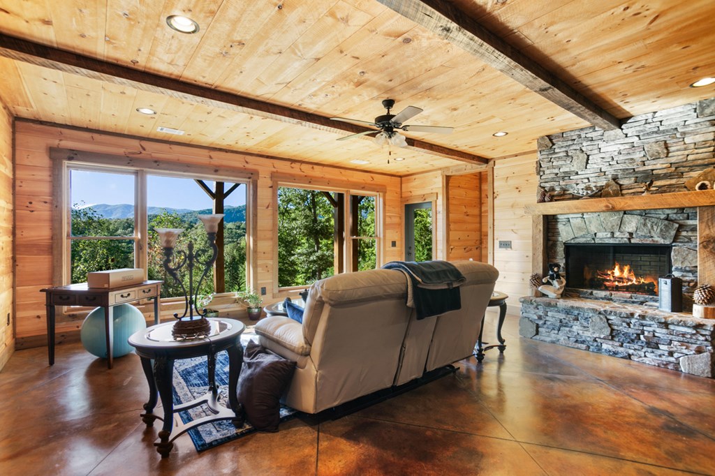 1161 Settlers Ridge Road