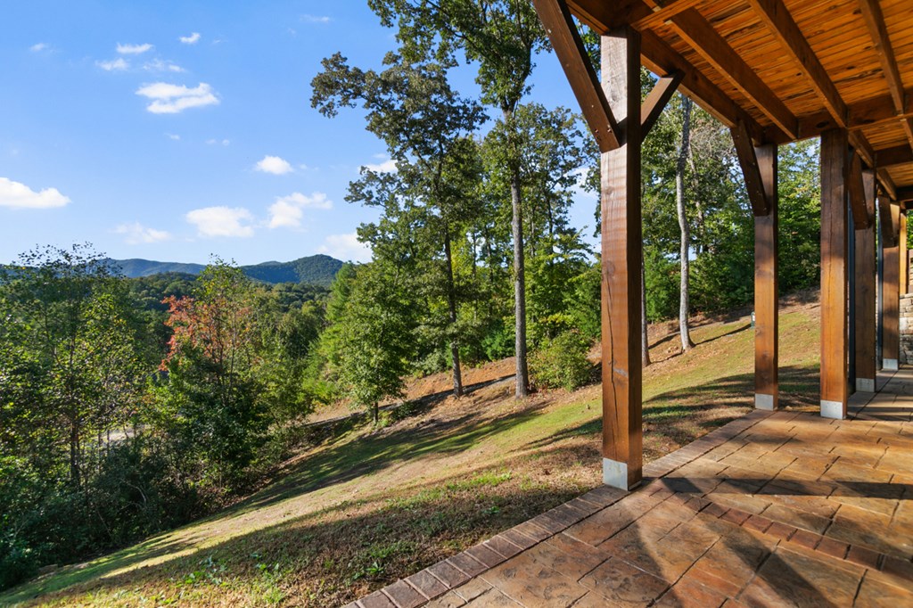 1161 Settlers Ridge Road