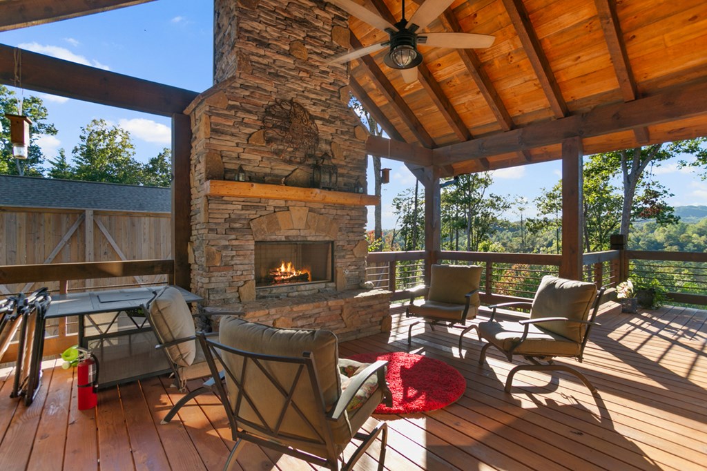 1161 Settlers Ridge Road