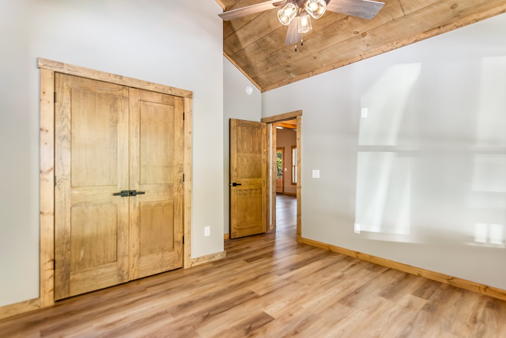 55 Agora Lane