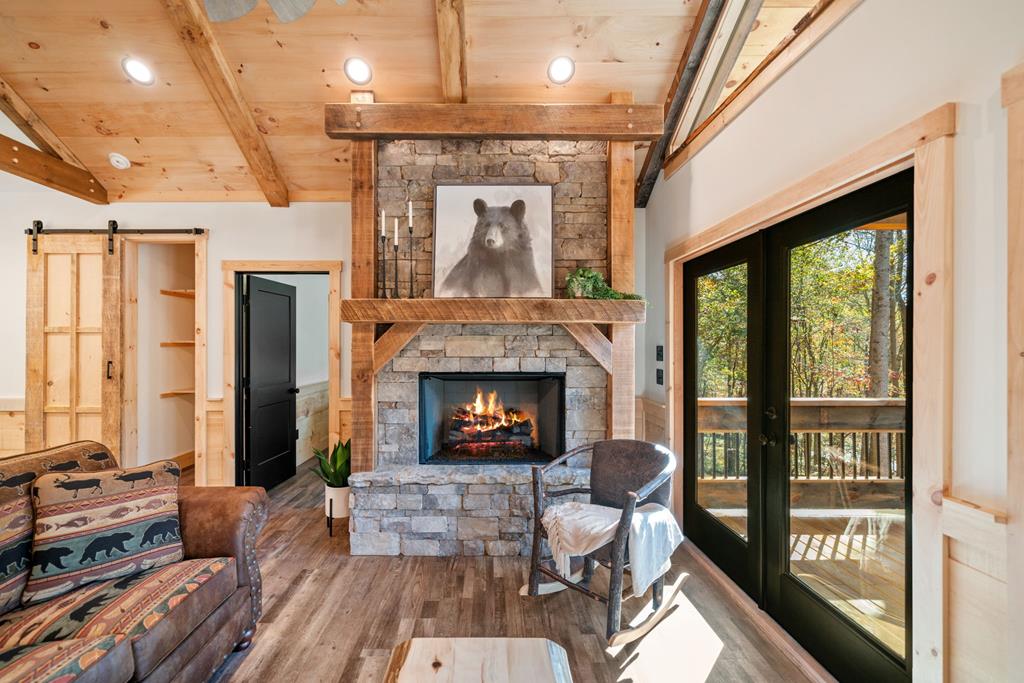 920 Beaver Lake Drive