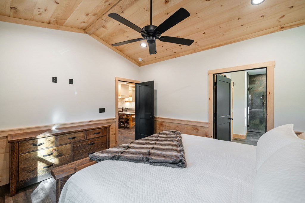 920 Beaver Lake Drive