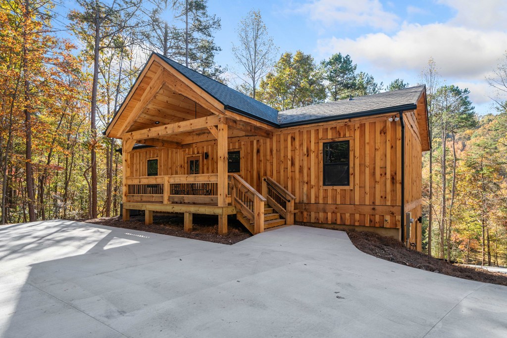 920 Beaver Lake Drive