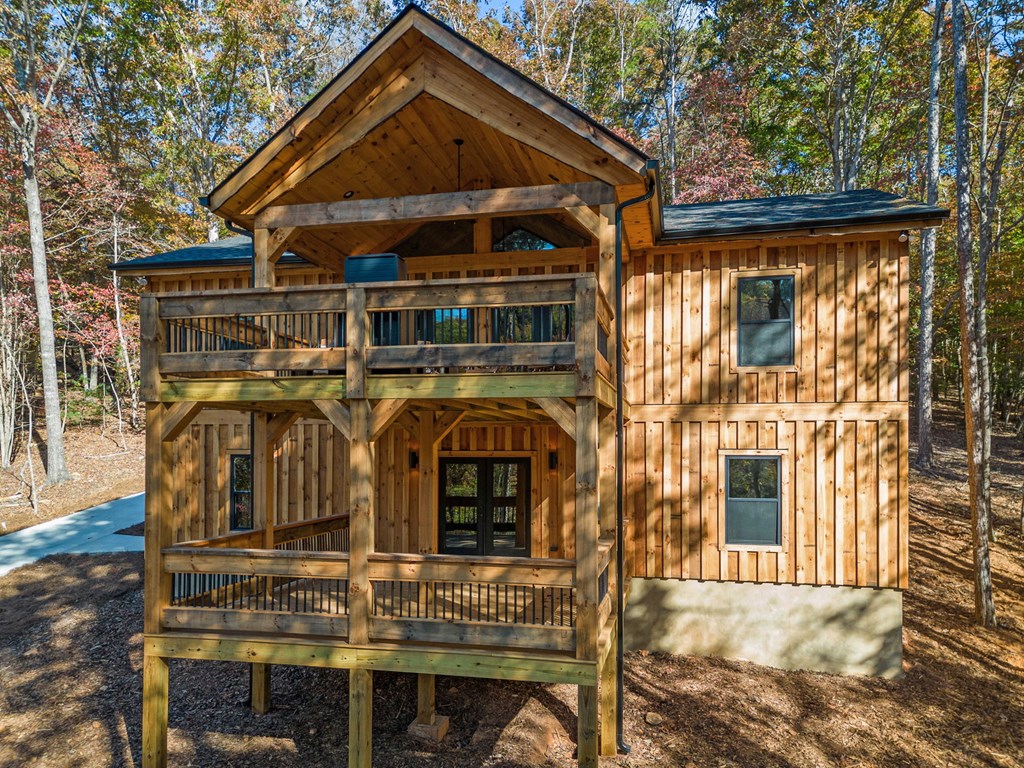 920 Beaver Lake Drive