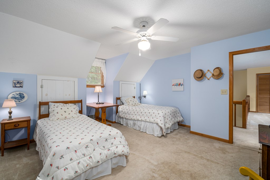 160 Hickory Trace