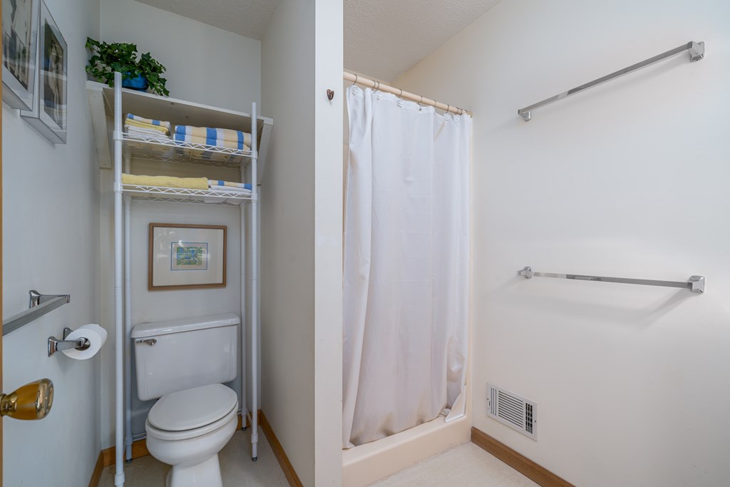 160 Hickory Trace