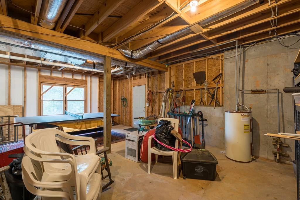 160 Hickory Trace