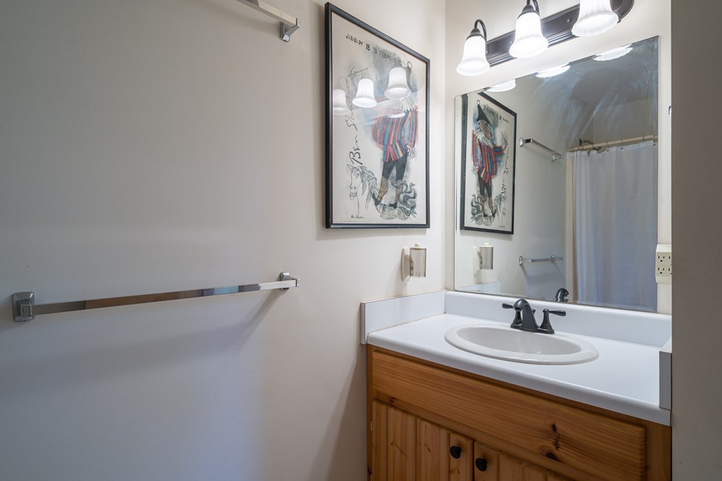 160 Hickory Trace