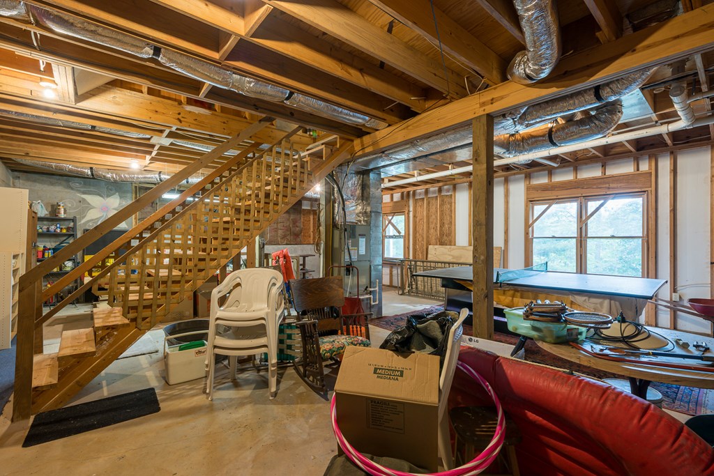 160 Hickory Trace