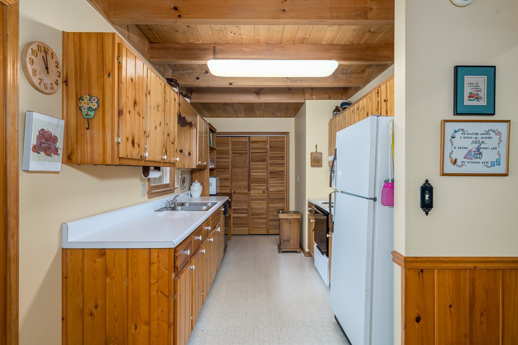 160 Hickory Trace