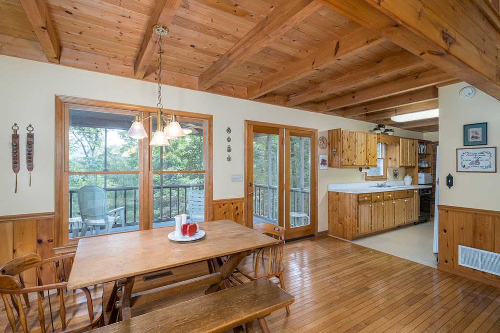 160 Hickory Trace