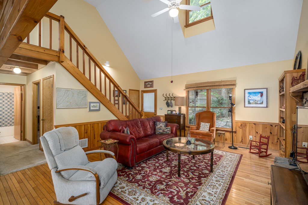 160 Hickory Trace