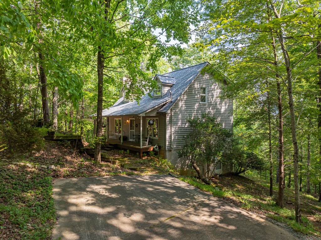 160 Hickory Trace