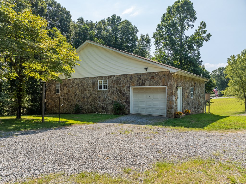 1347 Mount Zion Road