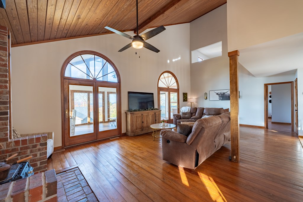 1360 Talona Mountain Road