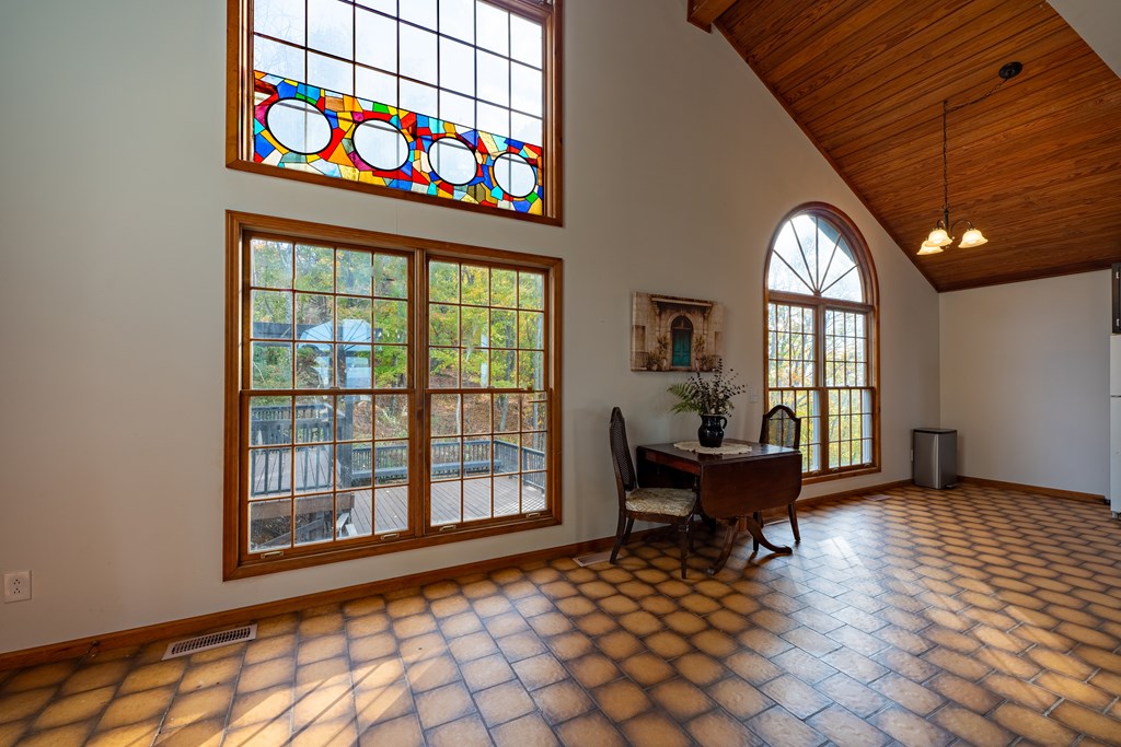 1360 Talona Mountain Road