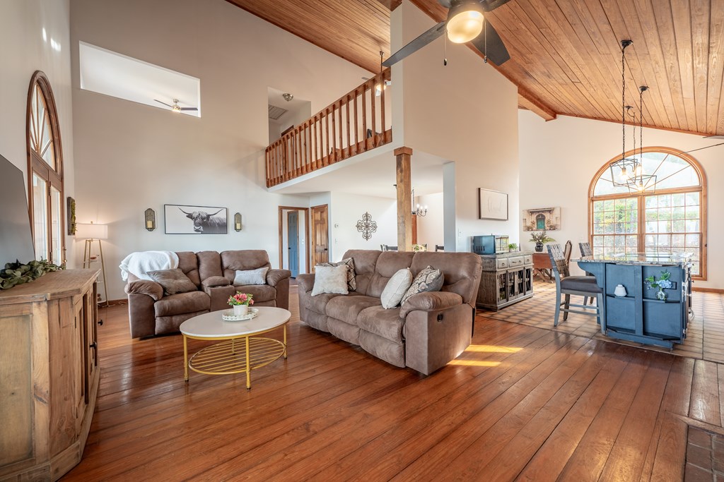 1360 Talona Mountain Road