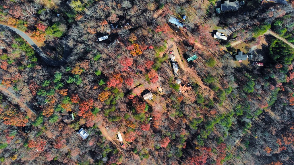 8 Hilltop Lane